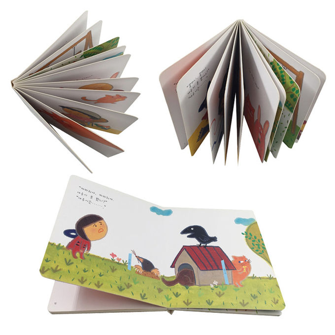 Bunte gebundene Ausgabe, die englisches Tierkarikatur-Geschichten-Buch für Kinder druckt und bindet
