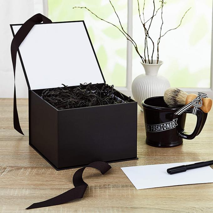 Magnetisch geschlossene Papierbox aus Wellpappe mit Band für individuelle Luxusverpackungen 6