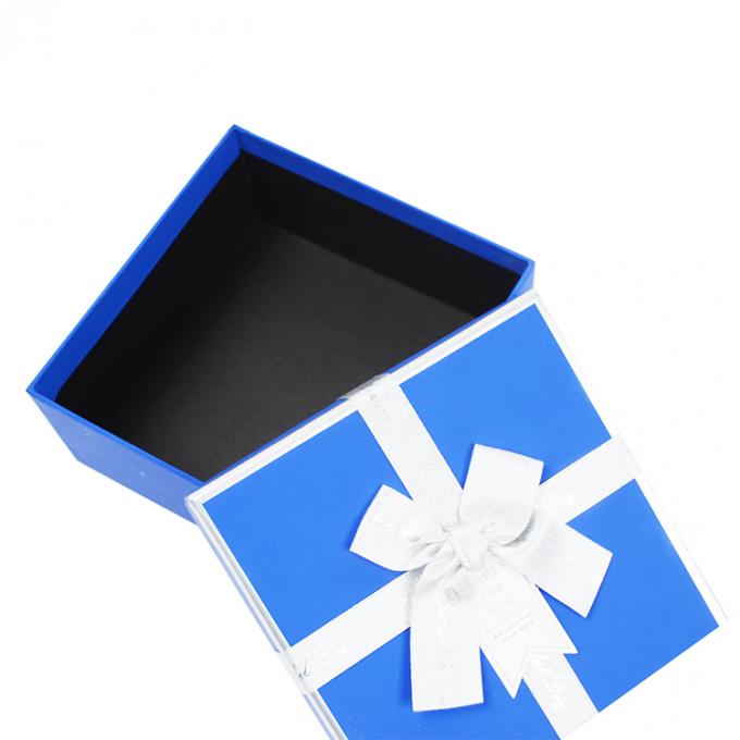 Individuell geschnittenes Quadratkarton Schmuck Geschenkverpackung Papierkarton mit Banddeckel 6